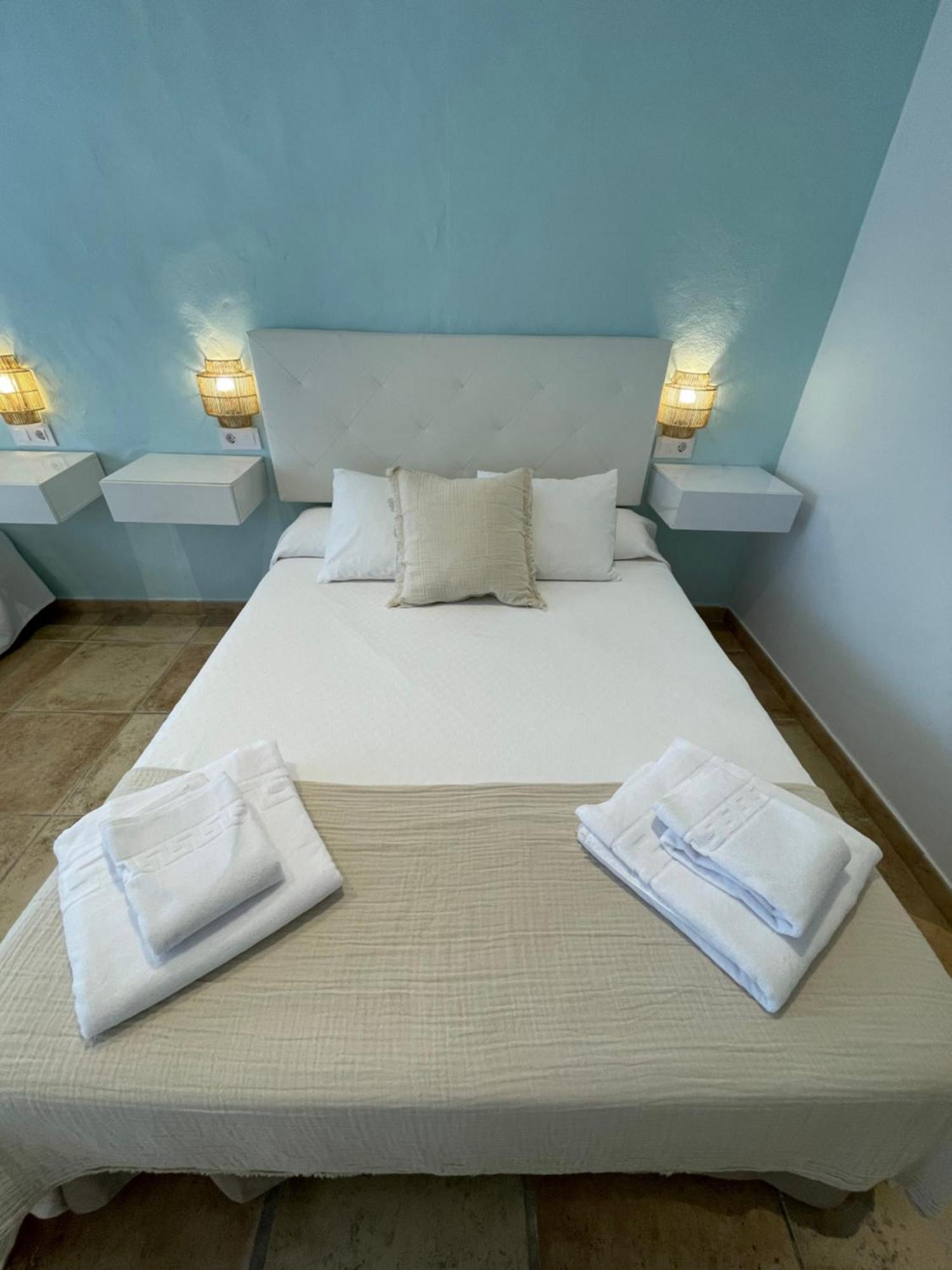 El Escondido De Zahara Hotel Захара-де-лос-Атунес Экстерьер фото